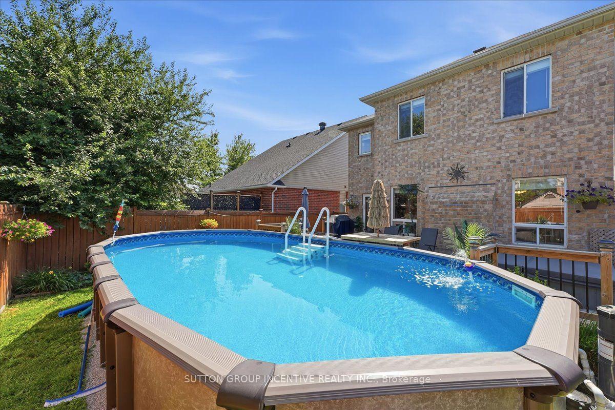 Photo 41 of 17 White Crescent, Barrie, Holly — HOMEH