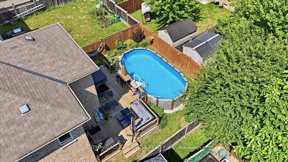 Photo 45 of 17 White Crescent, Barrie, Holly — HOMEH