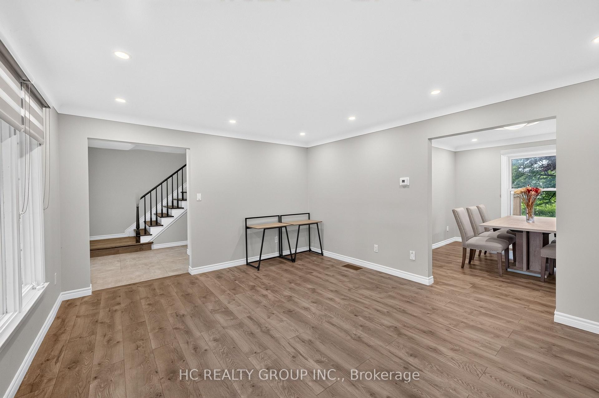 Photo 8 of 22 Fireside Drive, Hamilton, Freelton — HOMEH