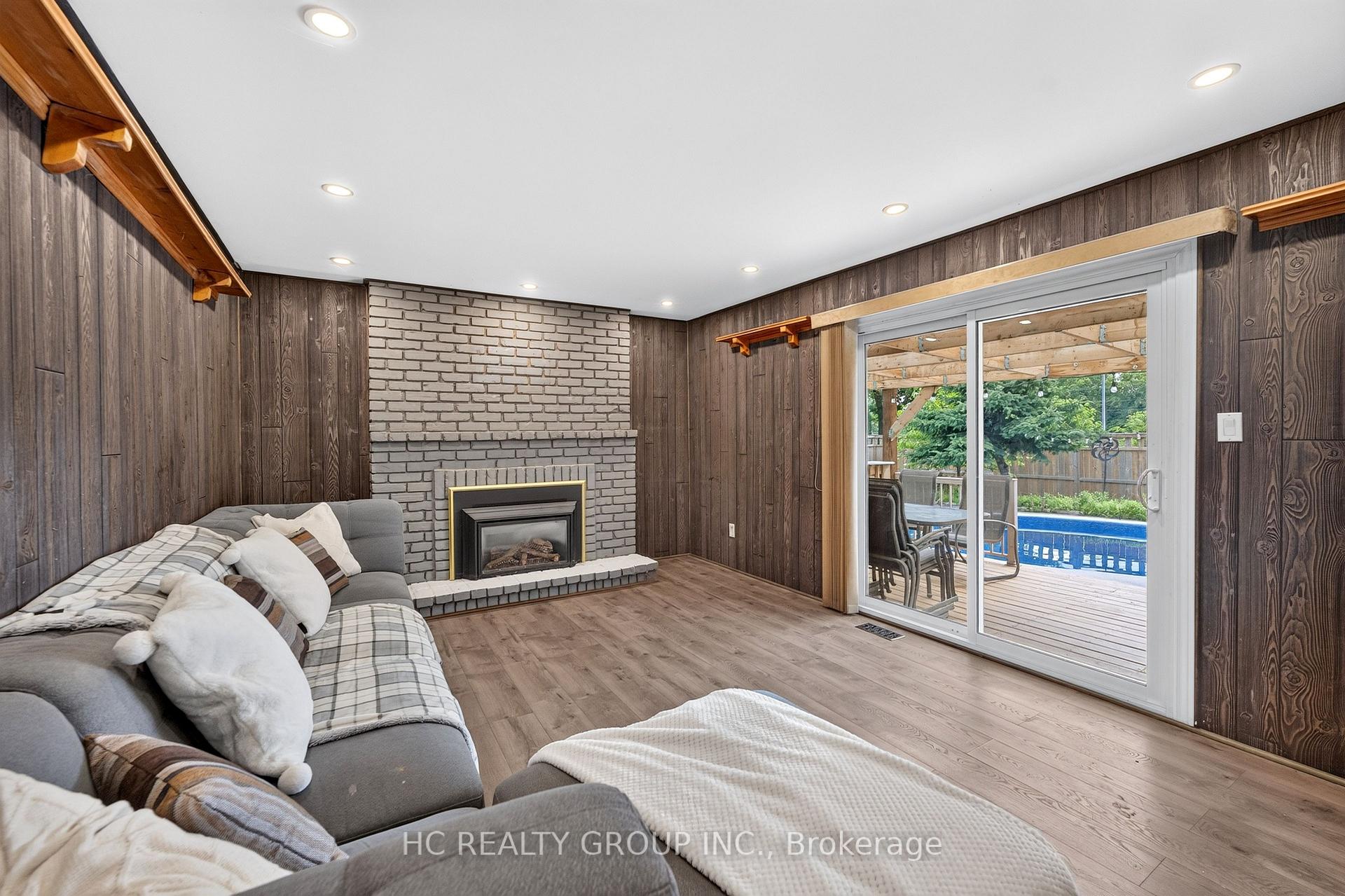 Photo 14 of 22 Fireside Drive, Hamilton, Freelton — HOMEH