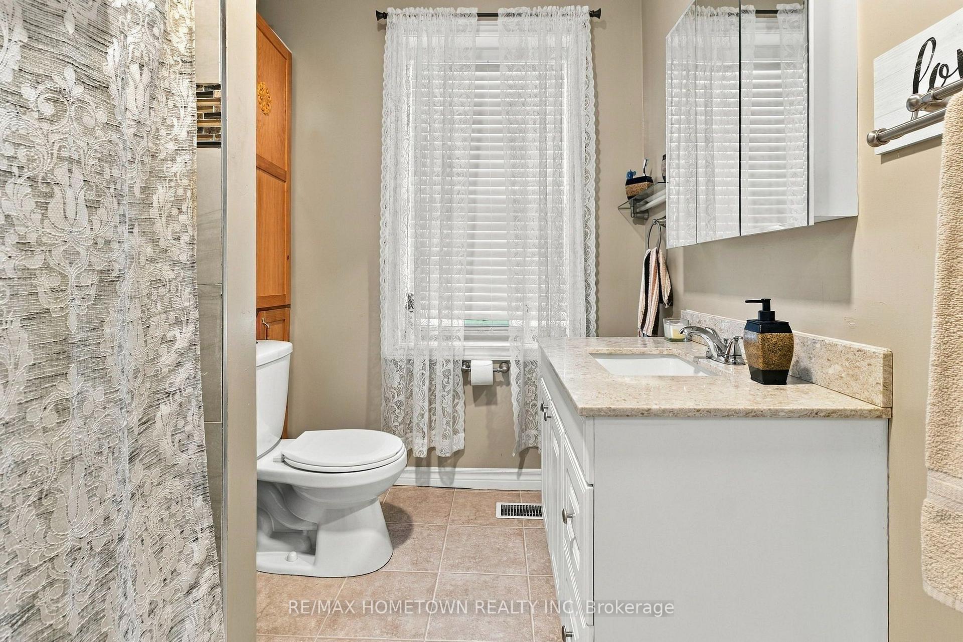 Photo 10 of 8 Brouse Drive E, South Dundas, Iroquois — HOMEH