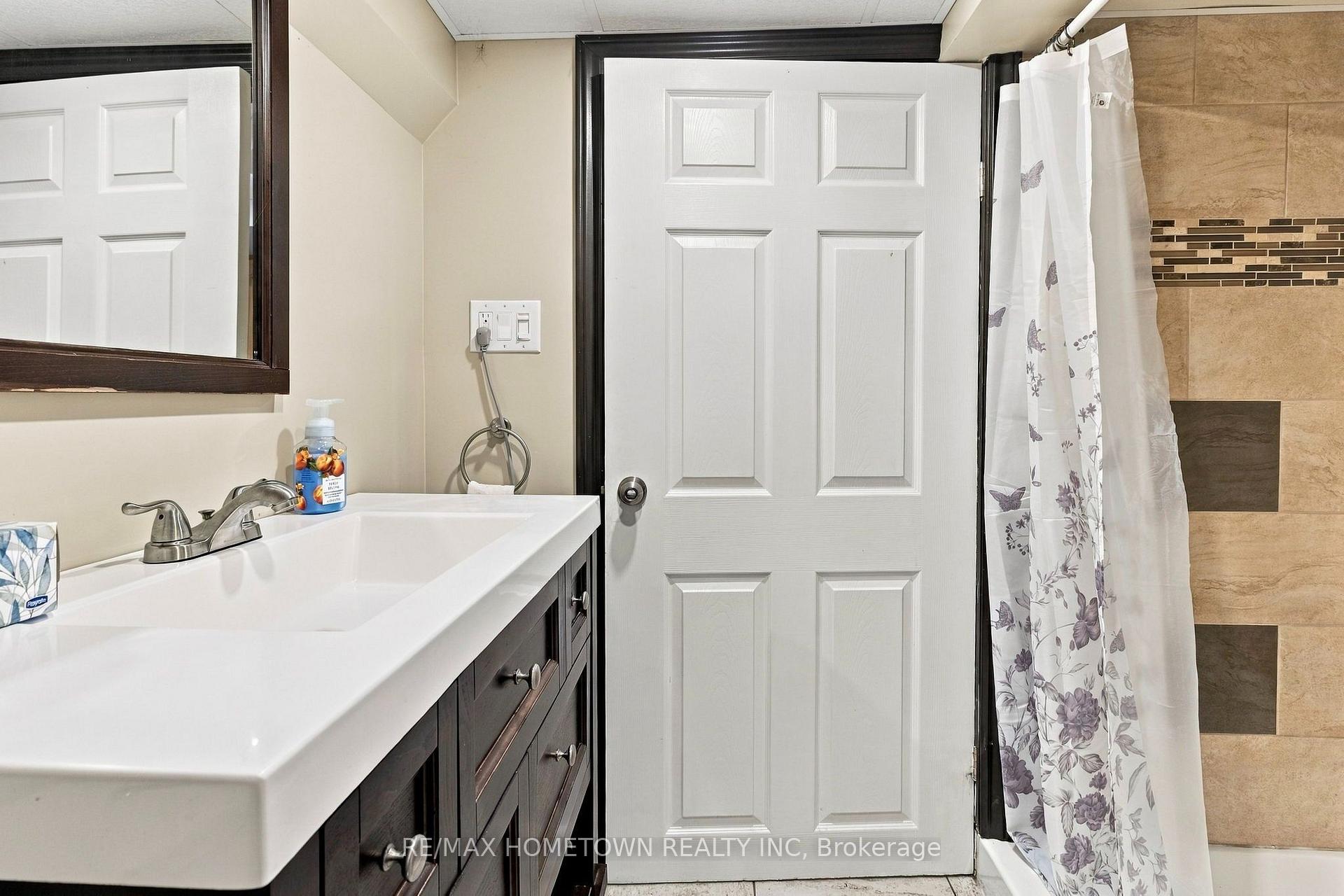 Photo 20 of 8 Brouse Drive E, South Dundas, Iroquois — HOMEH