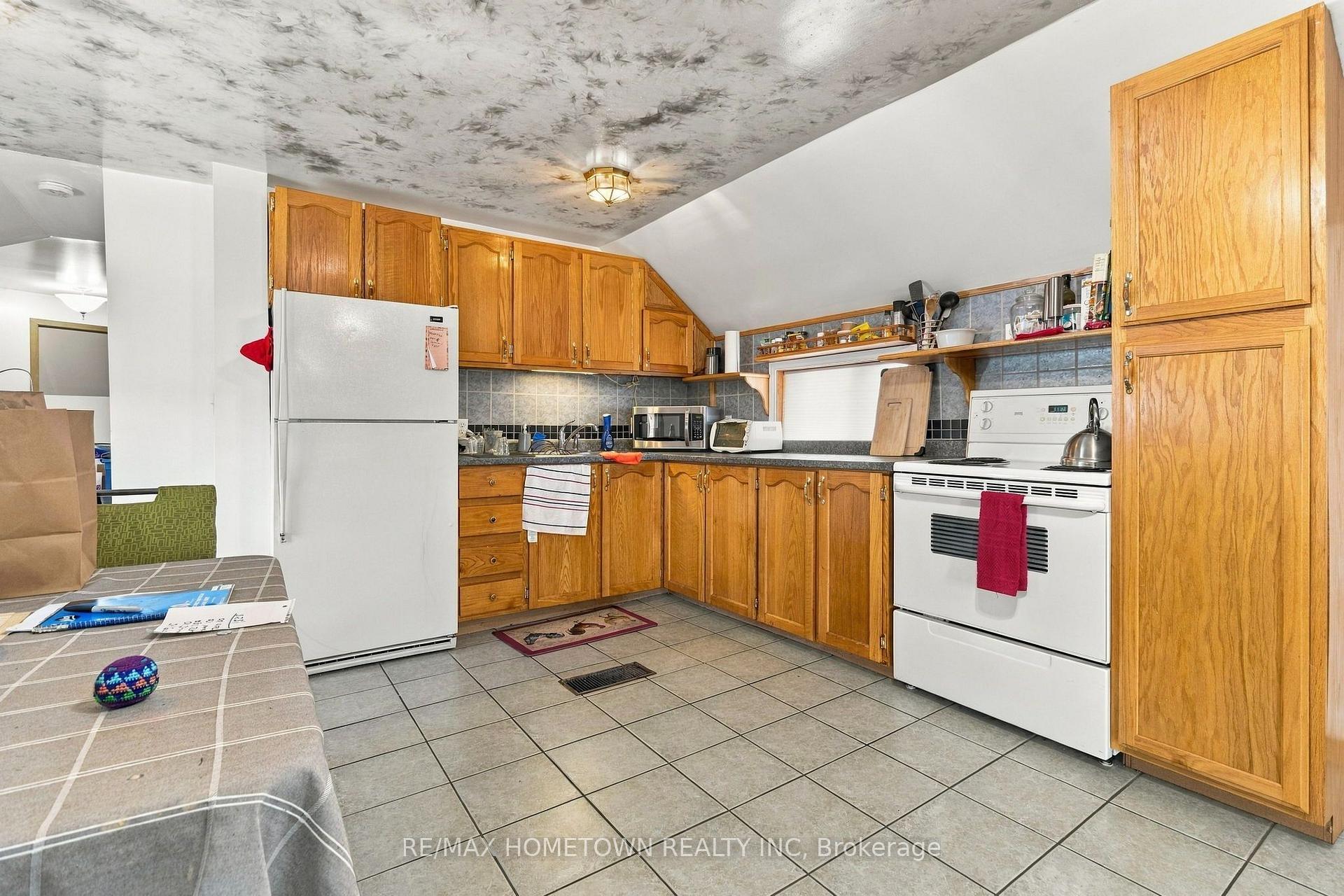 Photo 27 of 8 Brouse Drive E, South Dundas, Iroquois — HOMEH