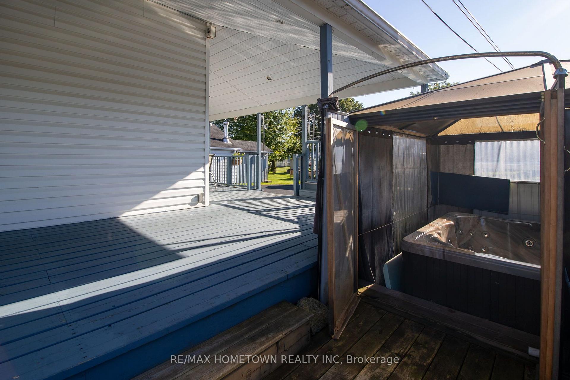 Photo 39 of 8 Brouse Drive E, South Dundas, Iroquois — HOMEH