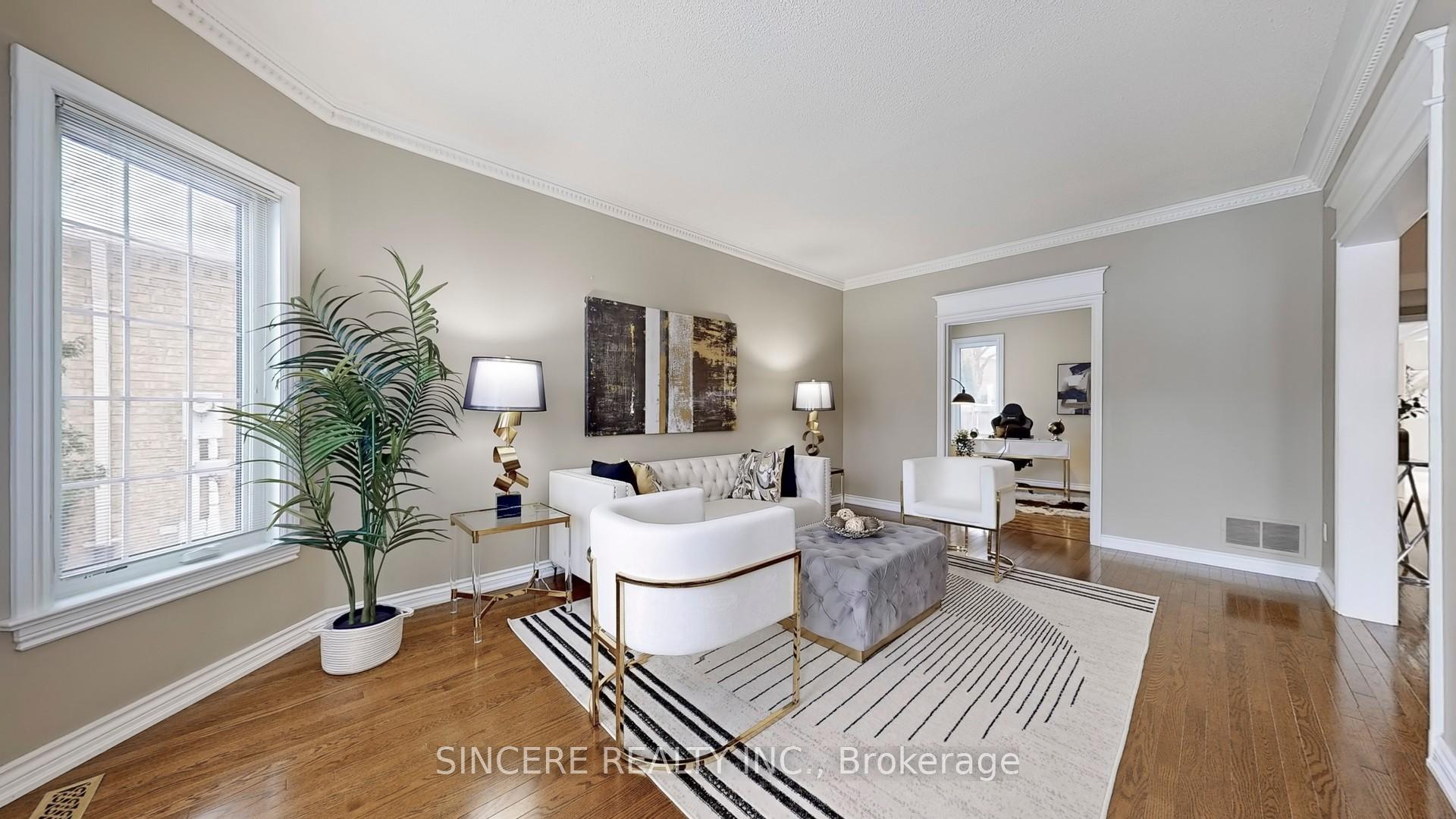 Photo 6 of 76 Braeside Square, Markham, Unionville — HOMEH
