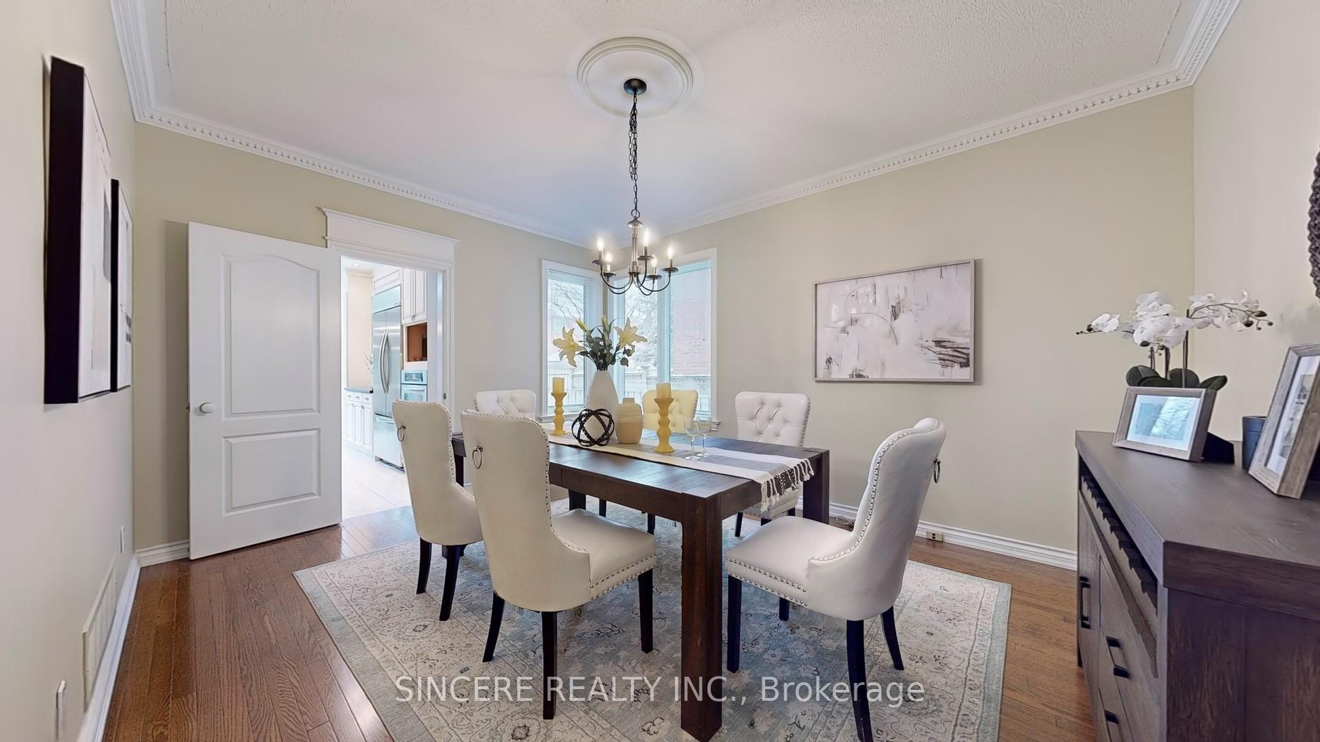Photo 7 of 76 Braeside Square, Markham, Unionville — HOMEH