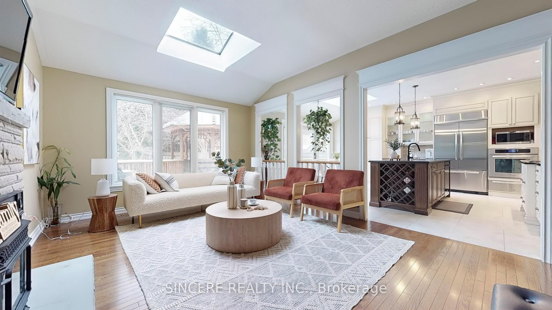 Photo 10 of 76 Braeside Square, Markham, Unionville — HOMEH
