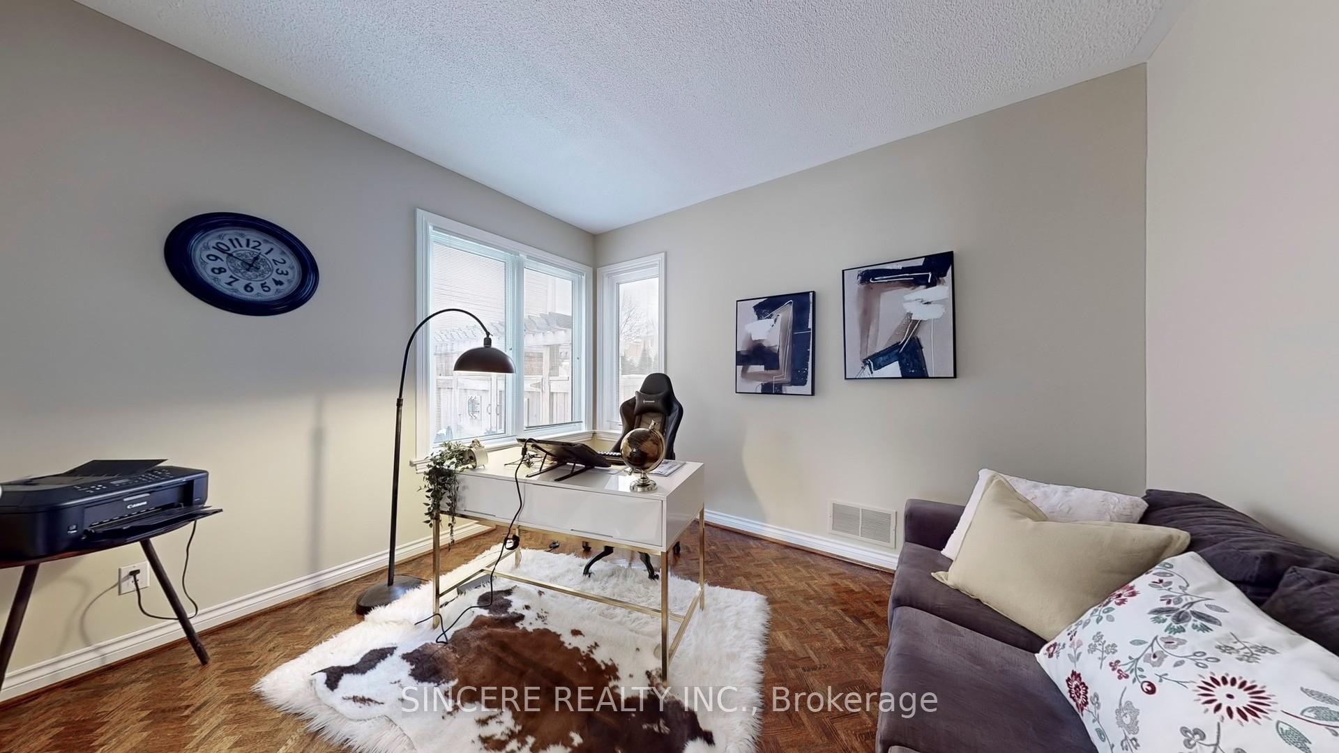 Photo 18 of 76 Braeside Square, Markham, Unionville — HOMEH
