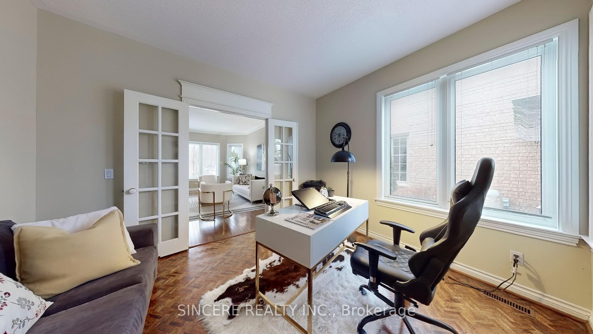 Photo 19 of 76 Braeside Square, Markham, Unionville — HOMEH