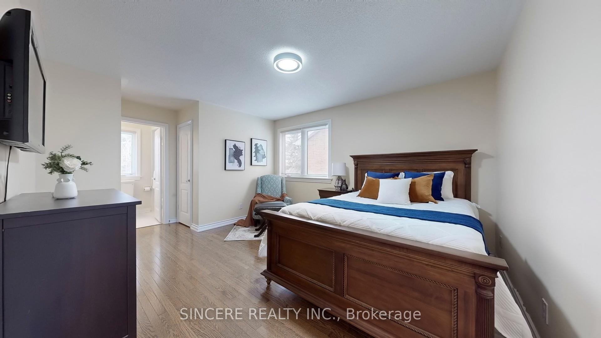 Photo 35 of 76 Braeside Square, Markham, Unionville — HOMEH