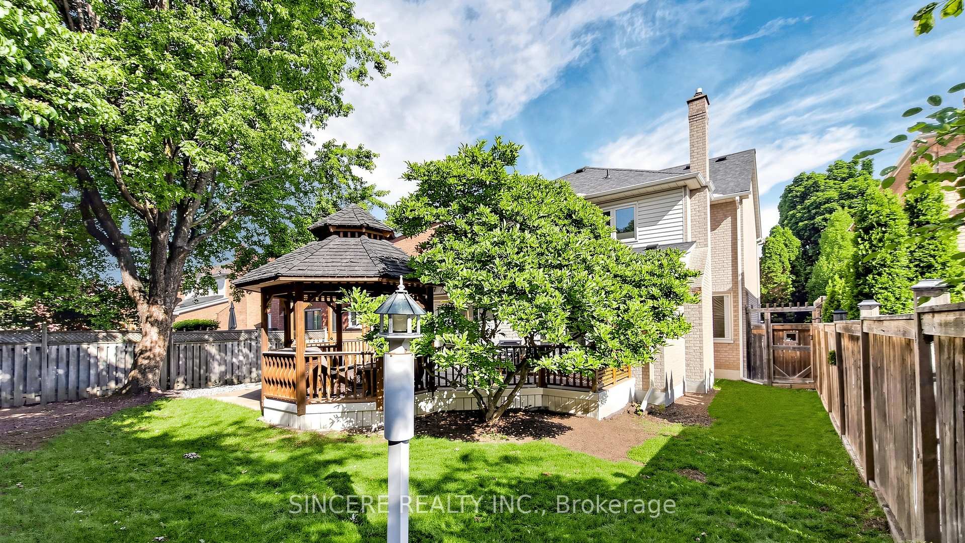 Photo 42 of 76 Braeside Square, Markham, Unionville — HOMEH
