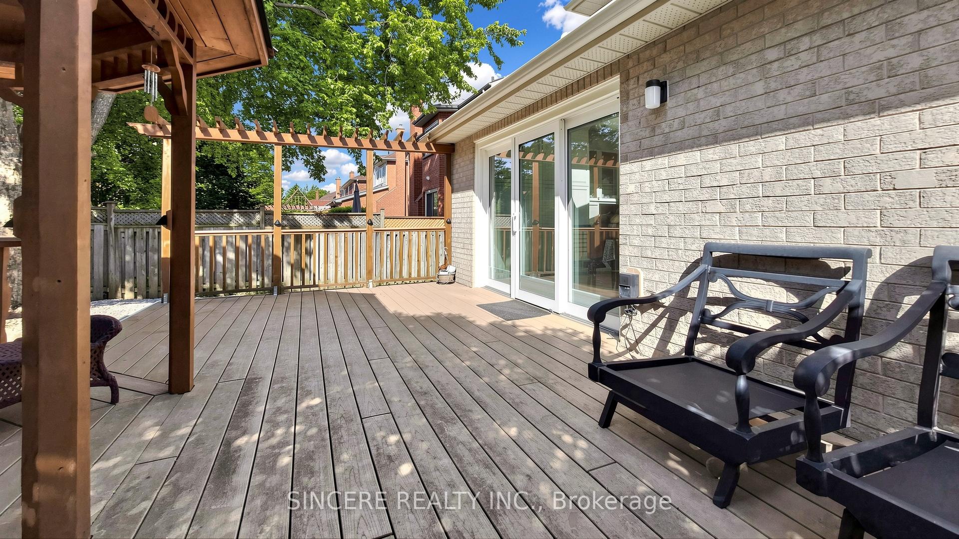 Photo 45 of 76 Braeside Square, Markham, Unionville — HOMEH
