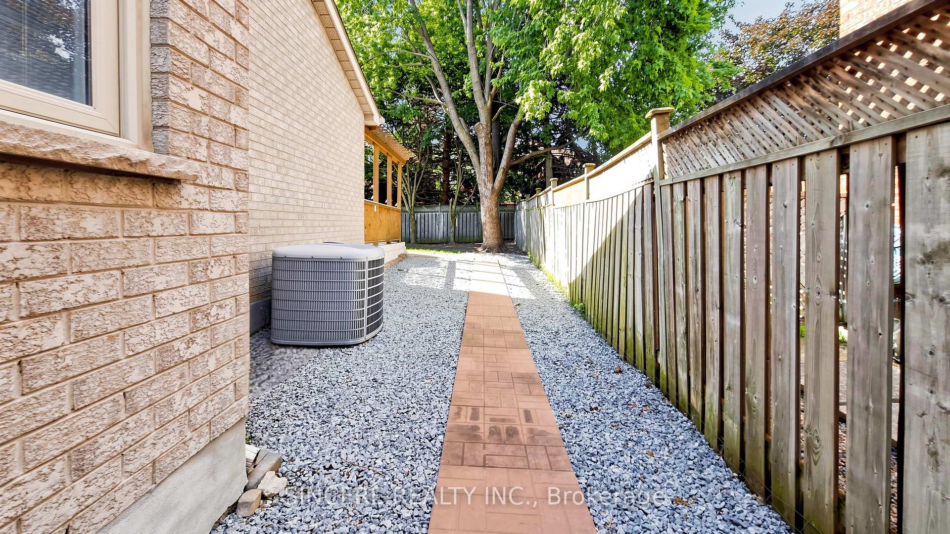 Photo 50 of 76 Braeside Square, Markham, Unionville — HOMEH