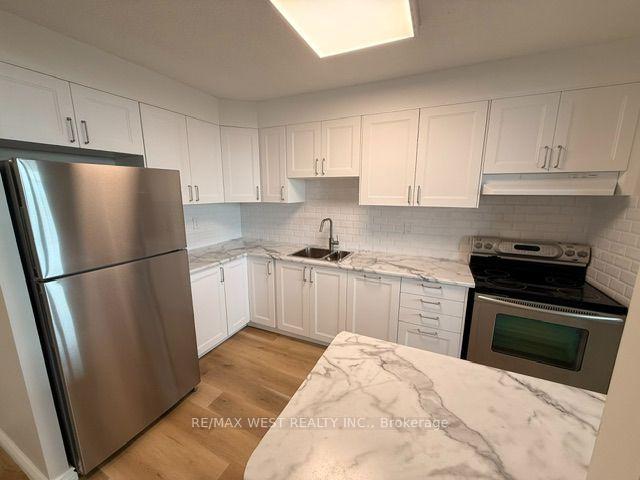 Photo 8 of Unit 1411, 541 Blackthorn Avenue, Toronto, Keelesdale-Eglinton West — HOMEH