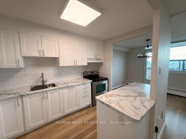 Photo 9 of Unit 1411, 541 Blackthorn Avenue, Toronto, Keelesdale-Eglinton West — HOMEH