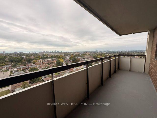 Photo 21 of Unit 1411, 541 Blackthorn Avenue, Toronto, Keelesdale-Eglinton West — HOMEH