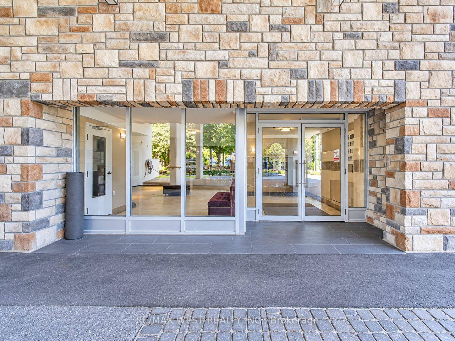 Photo 23 of Unit 1411, 541 Blackthorn Avenue, Toronto, Keelesdale-Eglinton West — HOMEH