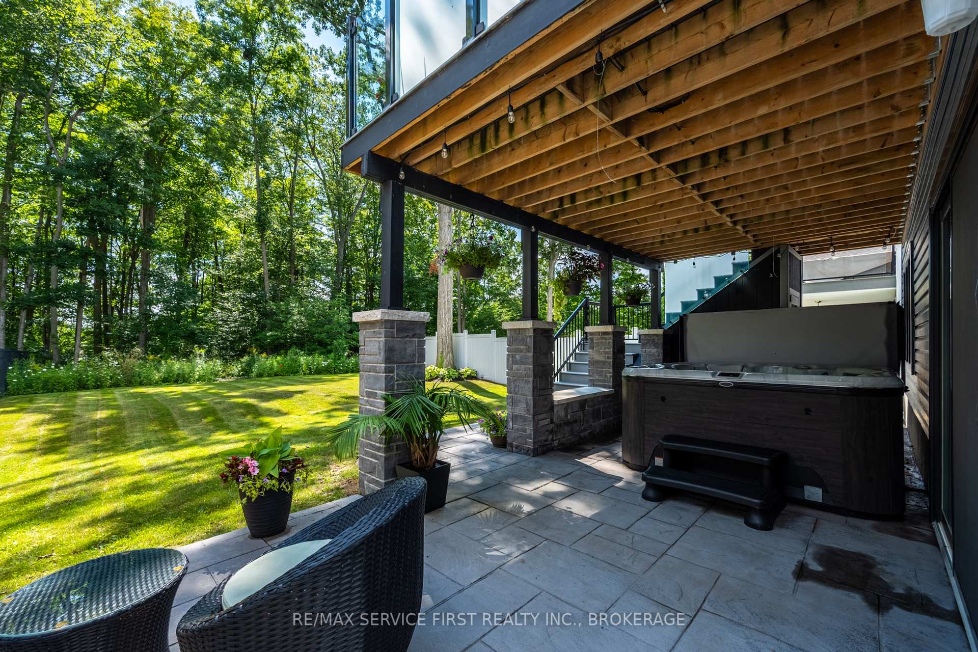 Photo 4 of 1361 Ottawa Street, Kingston, City Northwest — HOMEH