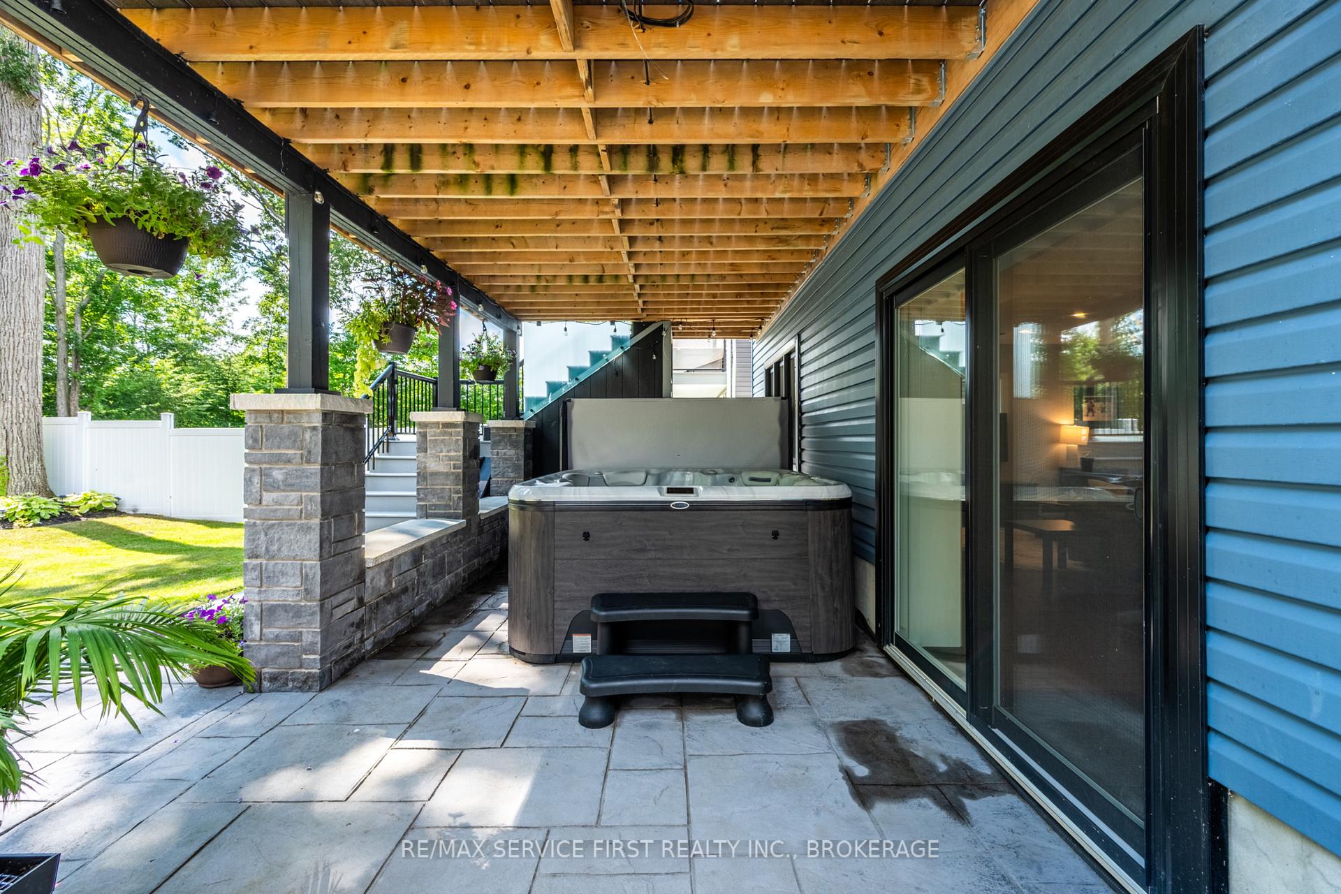Photo 6 of 1361 Ottawa Street, Kingston, City Northwest — HOMEH