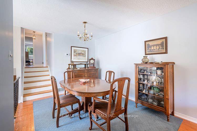 Photo 14 of 3284 Hornbeam Crescent, Mississauga, Erin Mills — HOMEH
