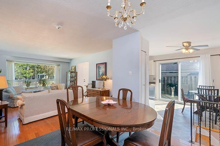 Photo 15 of 3284 Hornbeam Crescent, Mississauga, Erin Mills — HOMEH
