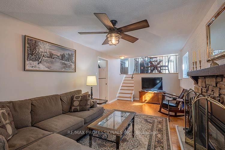 Photo 17 of 3284 Hornbeam Crescent, Mississauga, Erin Mills — HOMEH
