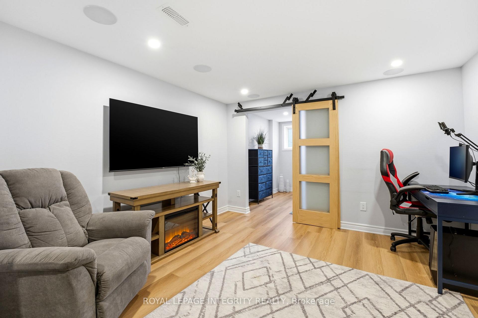 Photo 39 of 13 Brixton Way, Ottawa, Stittsville (South) — HOMEH