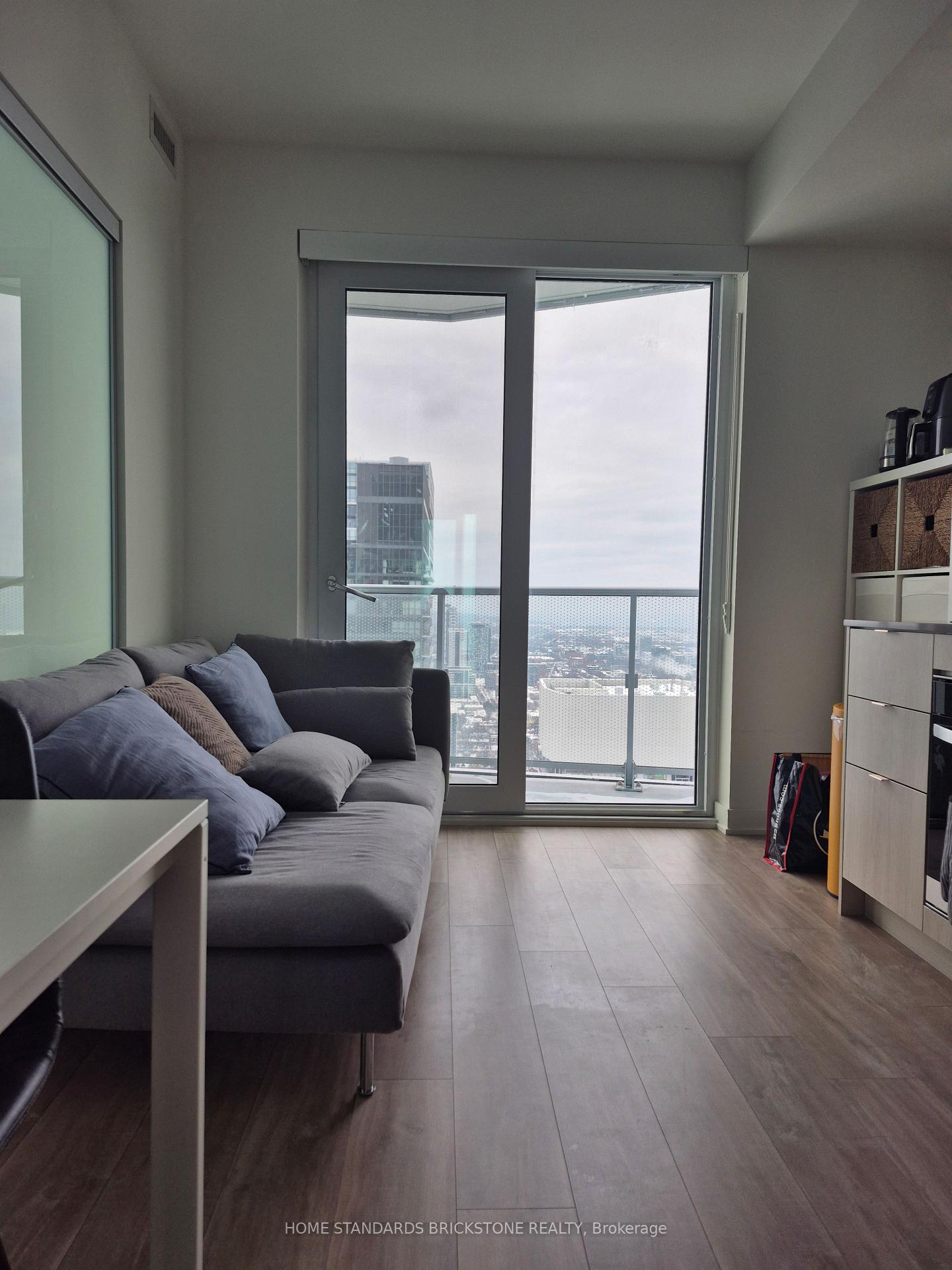 Photo 4 of Unit 4206, 100 Dalhousie Street, Toronto, Church-Yonge Corridor — HOMEH
