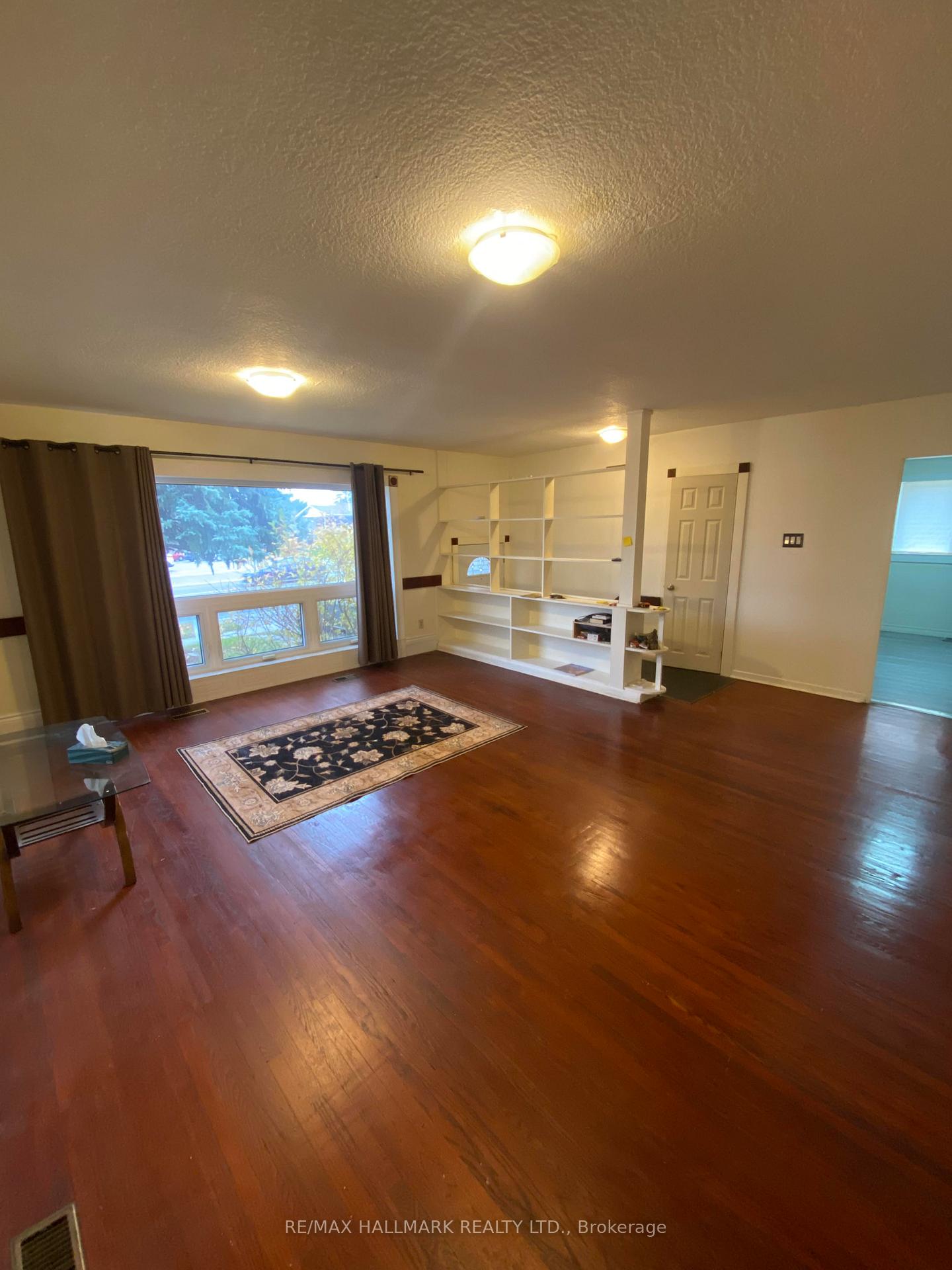 Photo 3 of 1514 Danforth Road, Scarborough, Bendale — HOMEH