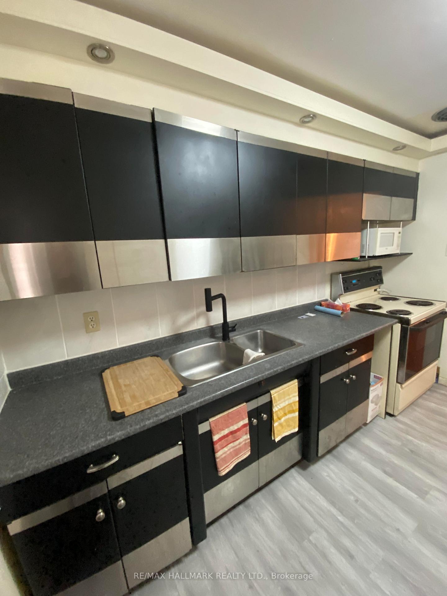 Photo 10 of 1514 Danforth Road, Scarborough, Bendale — HOMEH