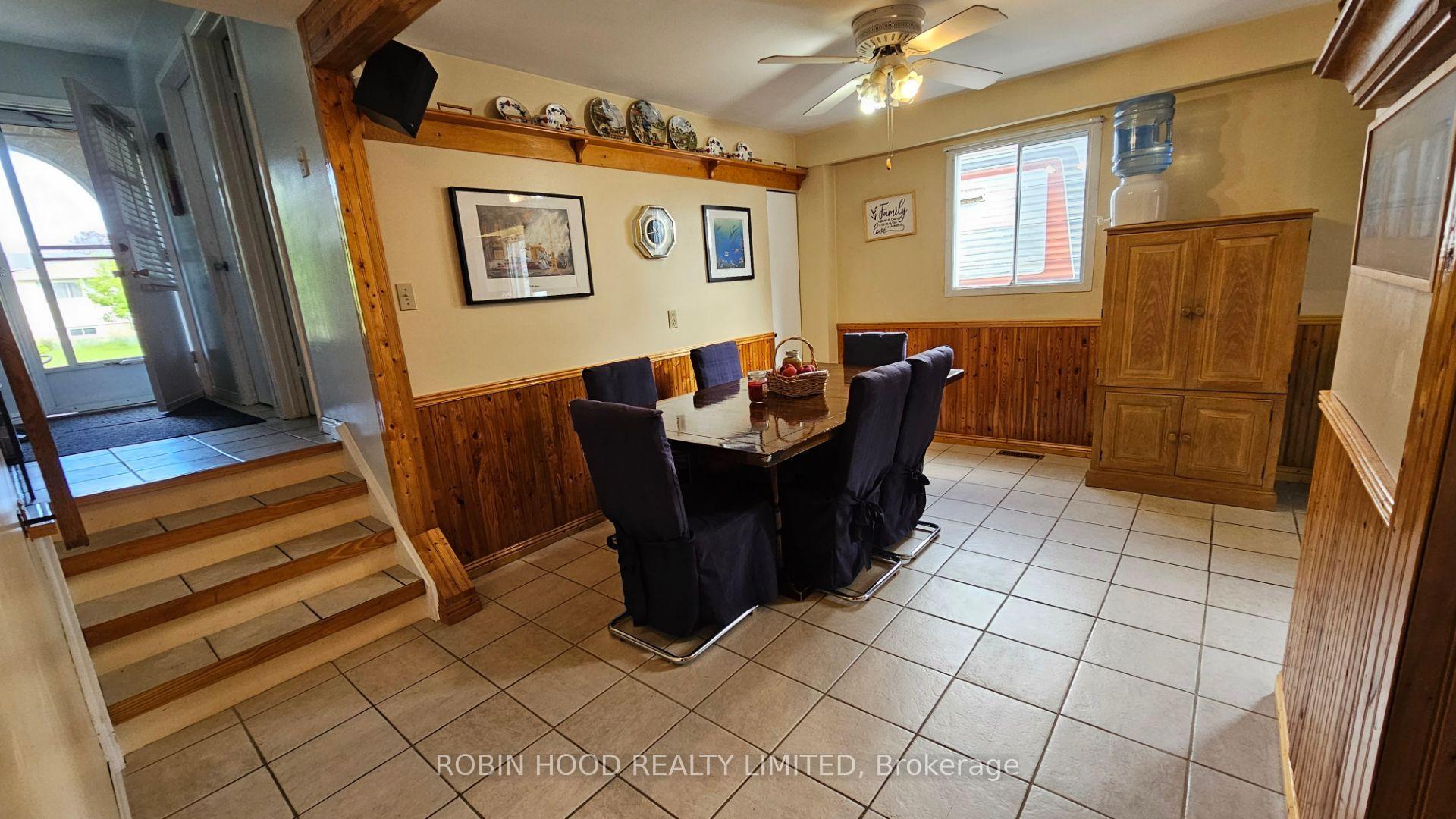 Photo 2 of Unit 1, 86A Bernick Drive, Barrie, Grove East — HOMEH