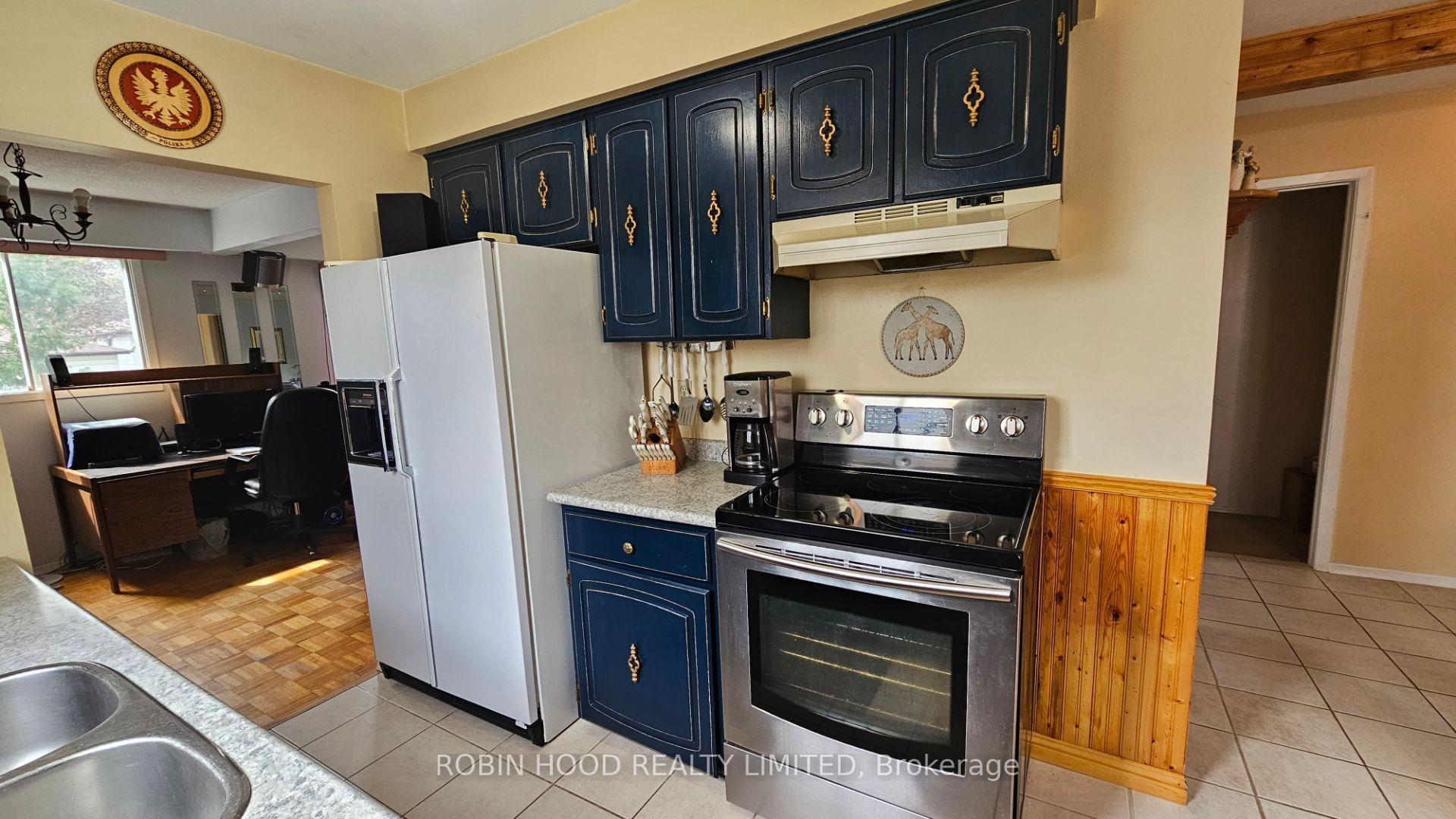 Photo 7 of Unit 1, 86A Bernick Drive, Barrie, Grove East — HOMEH