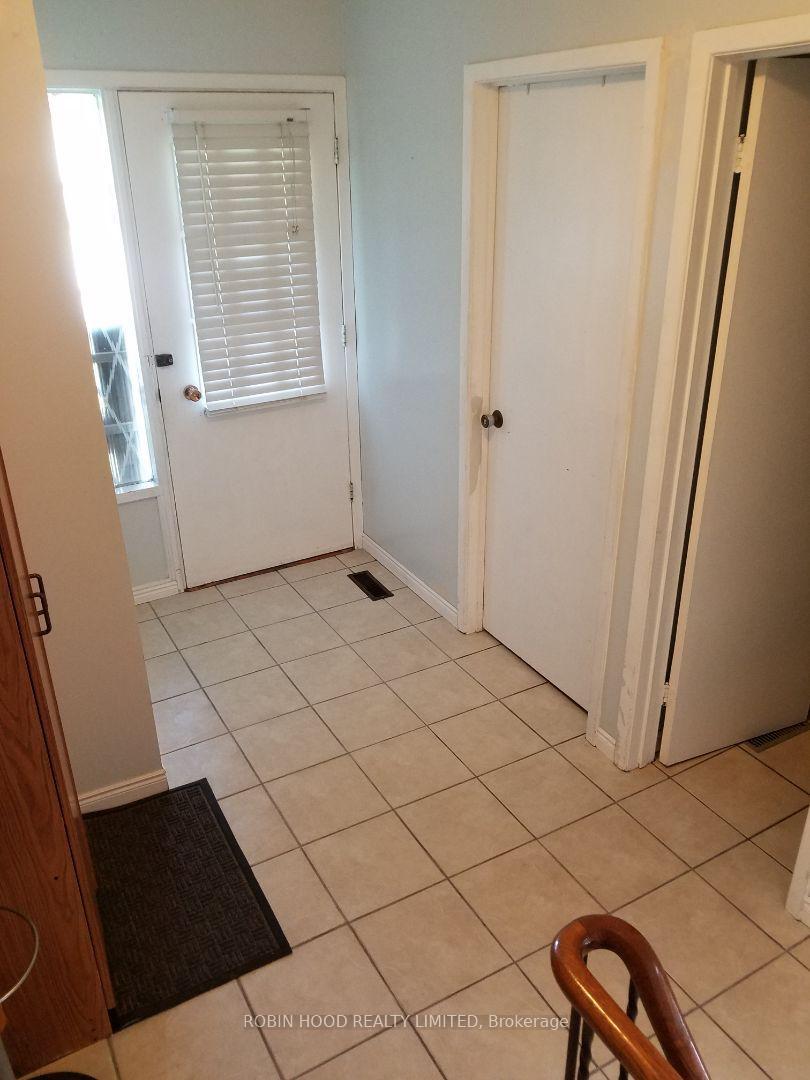 Photo 14 of Unit 1, 86A Bernick Drive, Barrie, Grove East — HOMEH