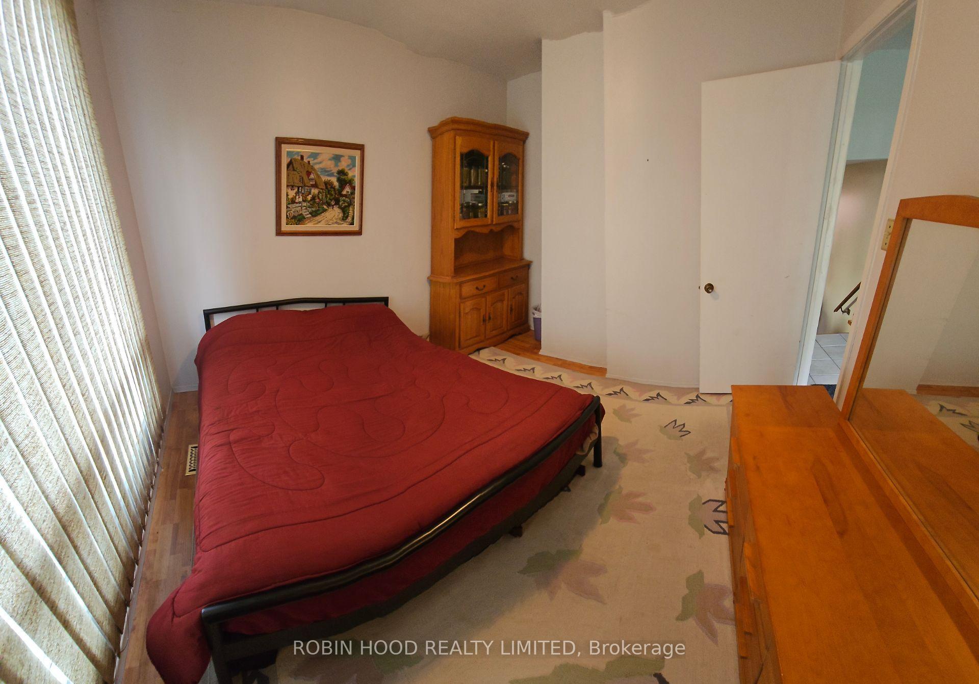 Photo 16 of Unit 1, 86A Bernick Drive, Barrie, Grove East — HOMEH