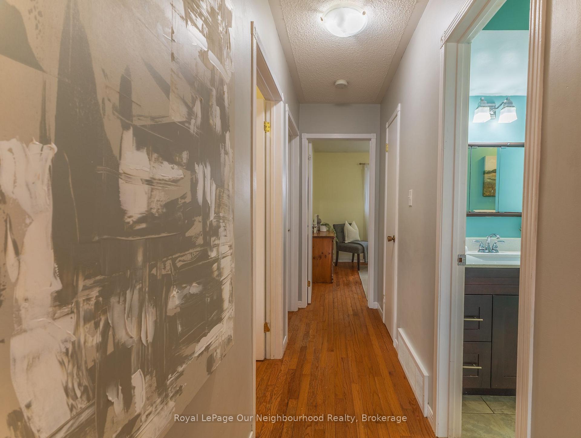 Photo 16 of 26 Ashdale Crescent, Clarington, Bowmanville — HOMEH