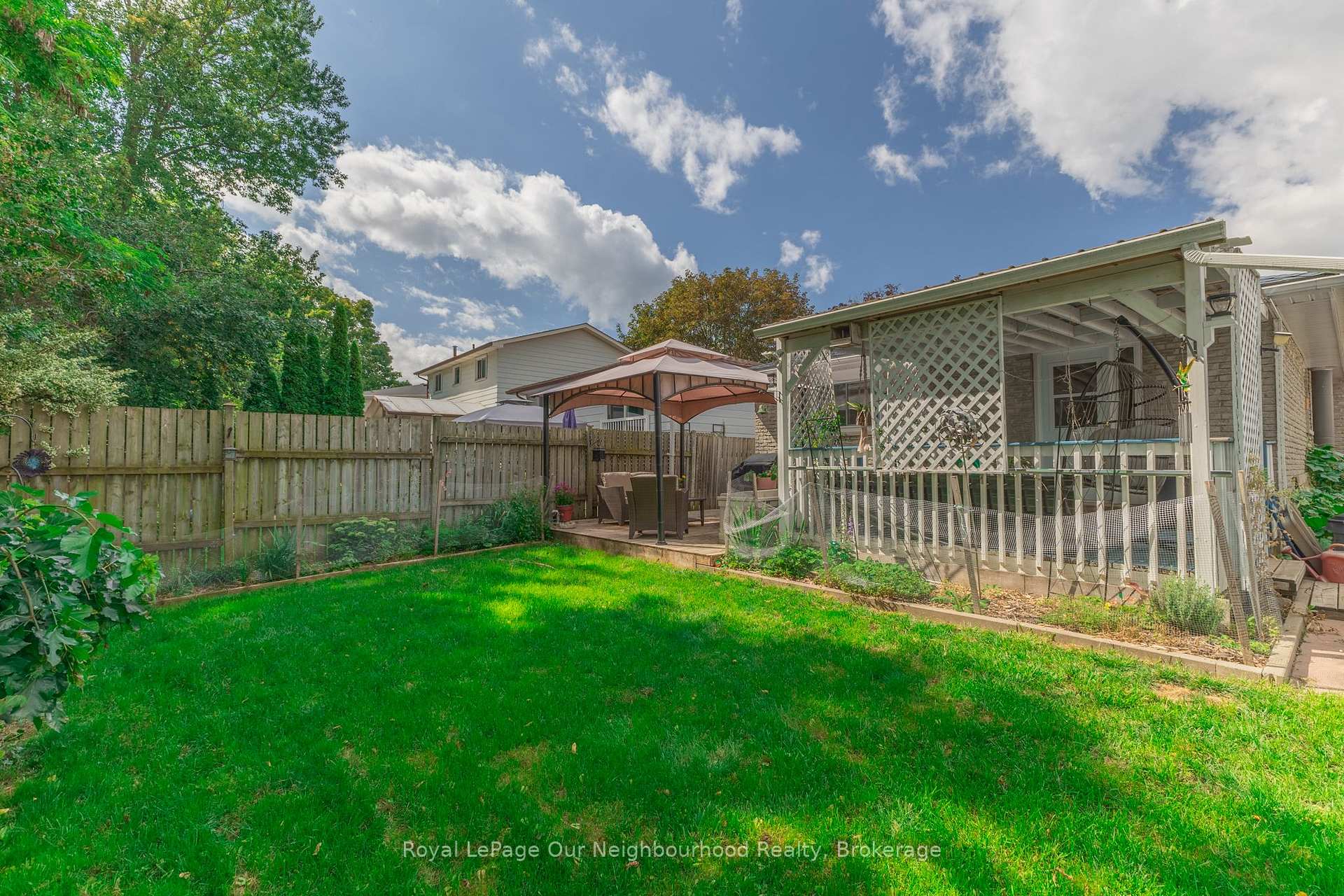 Photo 37 of 26 Ashdale Crescent, Clarington, Bowmanville — HOMEH