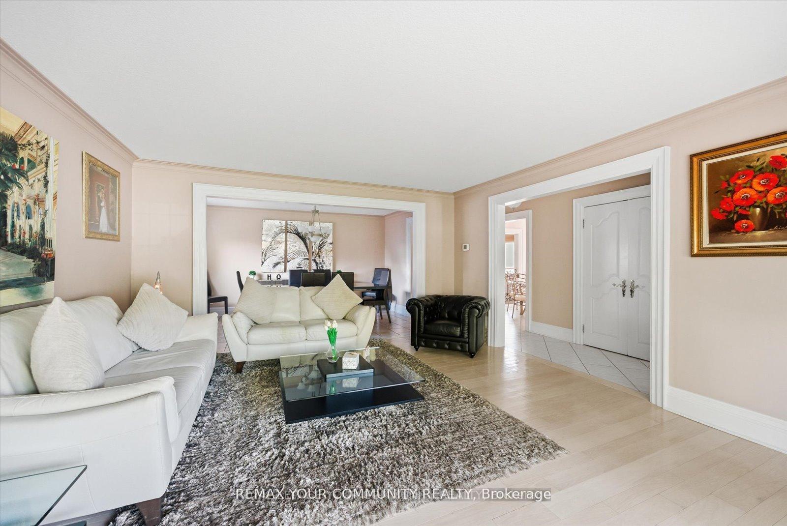 Photo 9 of 35 Sunvale Drive, Etobicoke, Willowridge-Martingrove-Richview — HOMEH