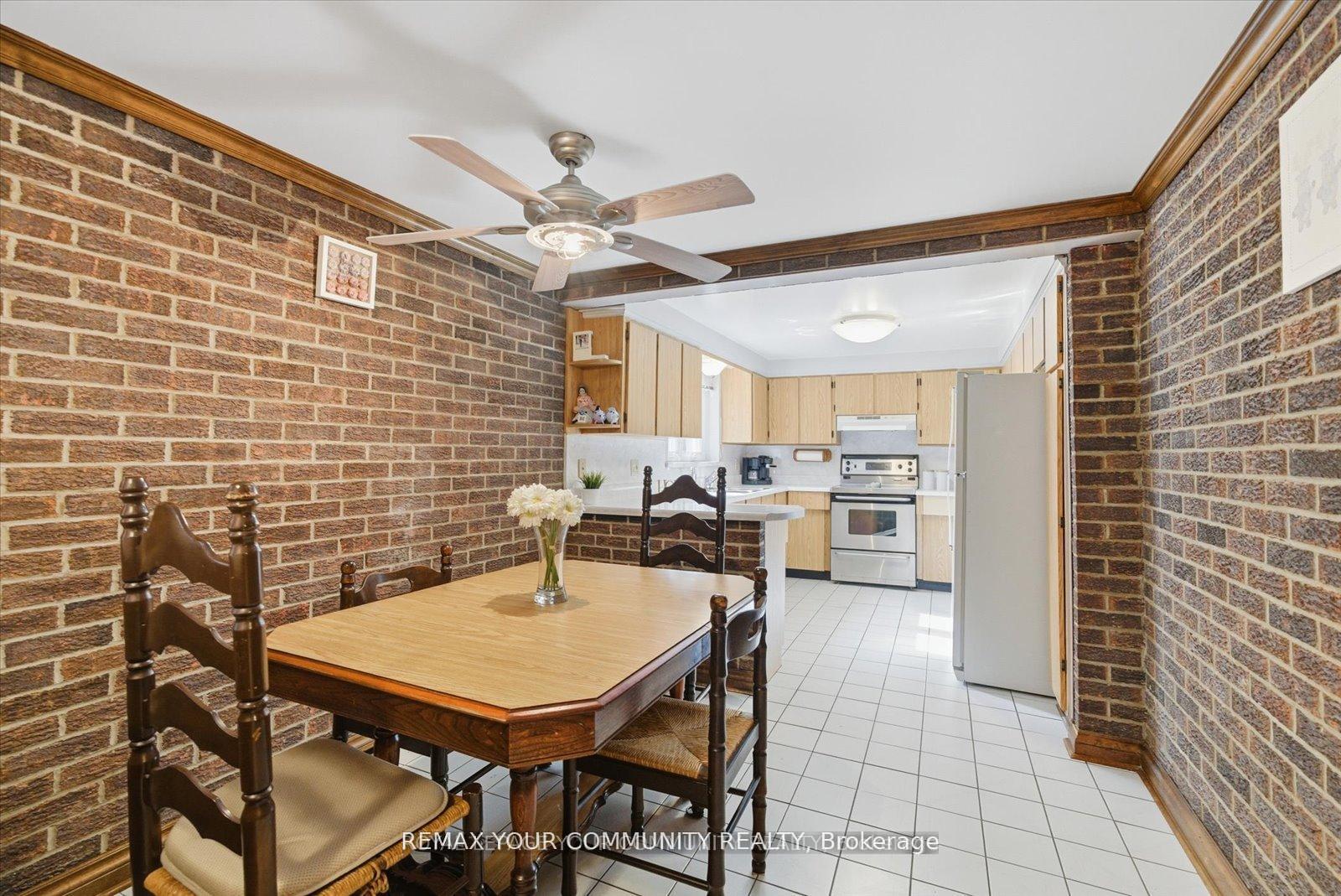 Photo 25 of 35 Sunvale Drive, Etobicoke, Willowridge-Martingrove-Richview — HOMEH