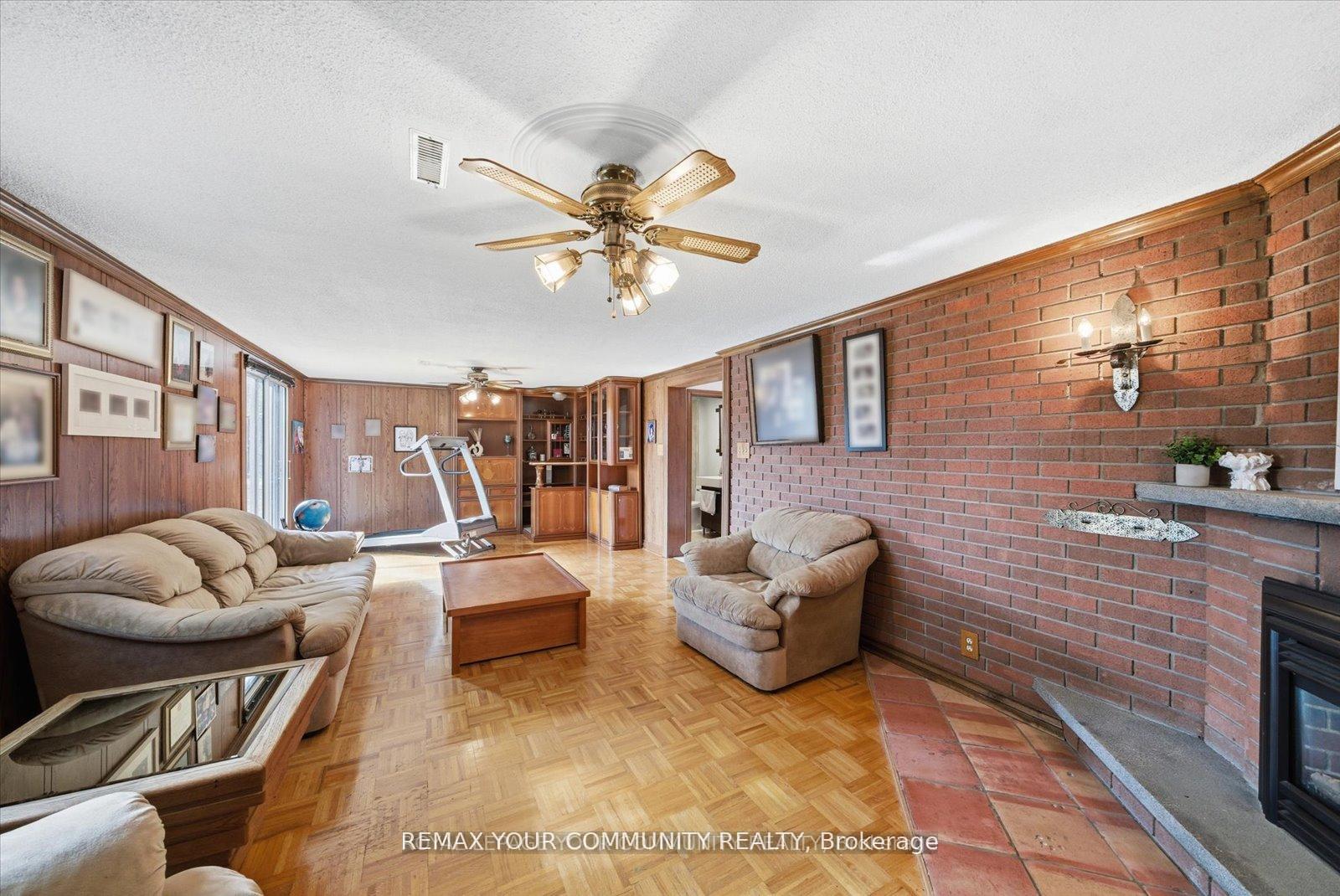 Photo 27 of 35 Sunvale Drive, Etobicoke, Willowridge-Martingrove-Richview — HOMEH