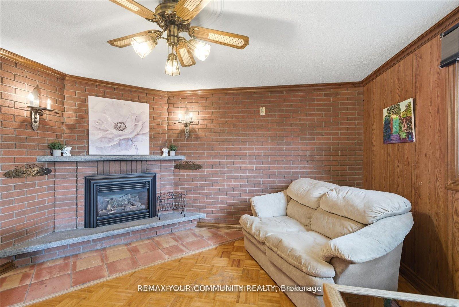 Photo 28 of 35 Sunvale Drive, Etobicoke, Willowridge-Martingrove-Richview — HOMEH