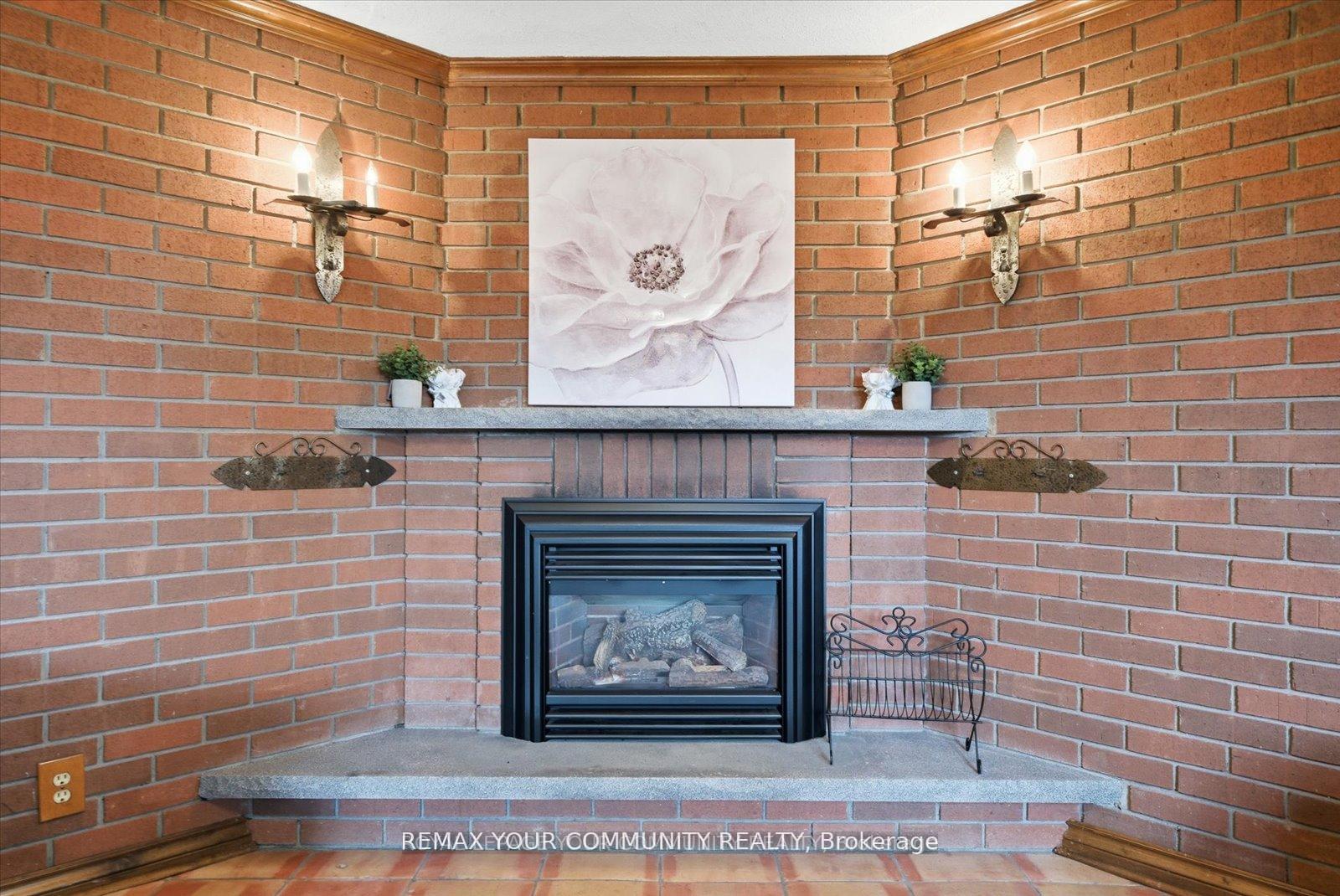 Photo 29 of 35 Sunvale Drive, Etobicoke, Willowridge-Martingrove-Richview — HOMEH