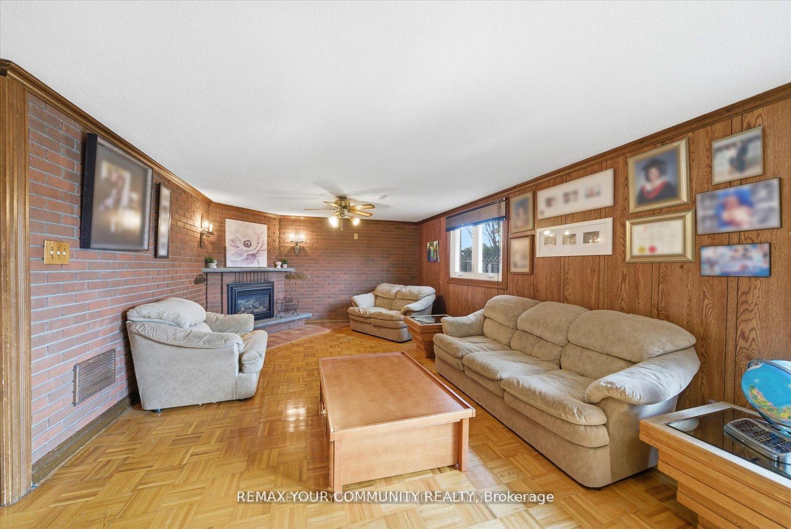 Photo 30 of 35 Sunvale Drive, Etobicoke, Willowridge-Martingrove-Richview — HOMEH