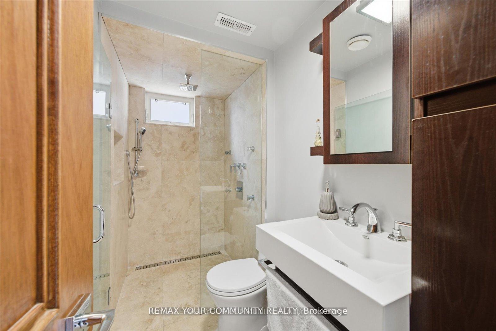 Photo 33 of 35 Sunvale Drive, Etobicoke, Willowridge-Martingrove-Richview — HOMEH