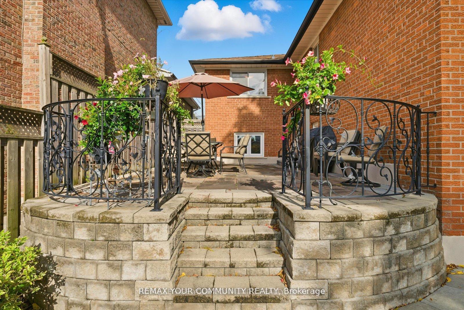 Photo 37 of 35 Sunvale Drive, Etobicoke, Willowridge-Martingrove-Richview — HOMEH