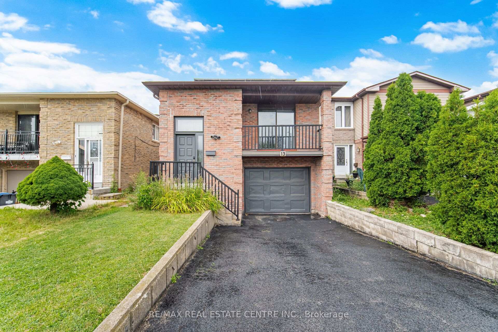 Photo 1 of 13 Dafoe Crescent, Brampton, Fletcher's West — HOMEH