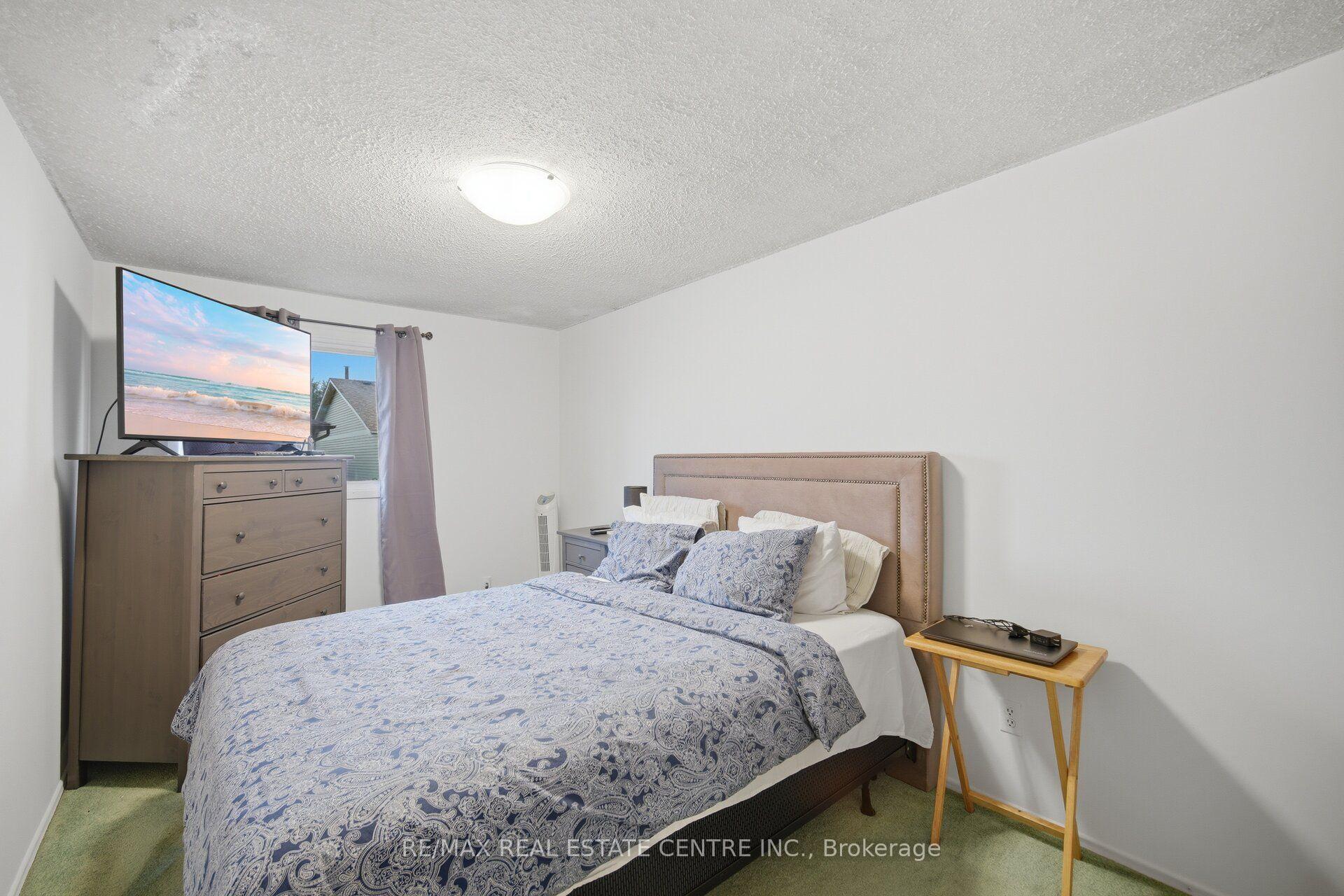 Photo 26 of 13 Dafoe Crescent, Brampton, Fletcher's West — HOMEH