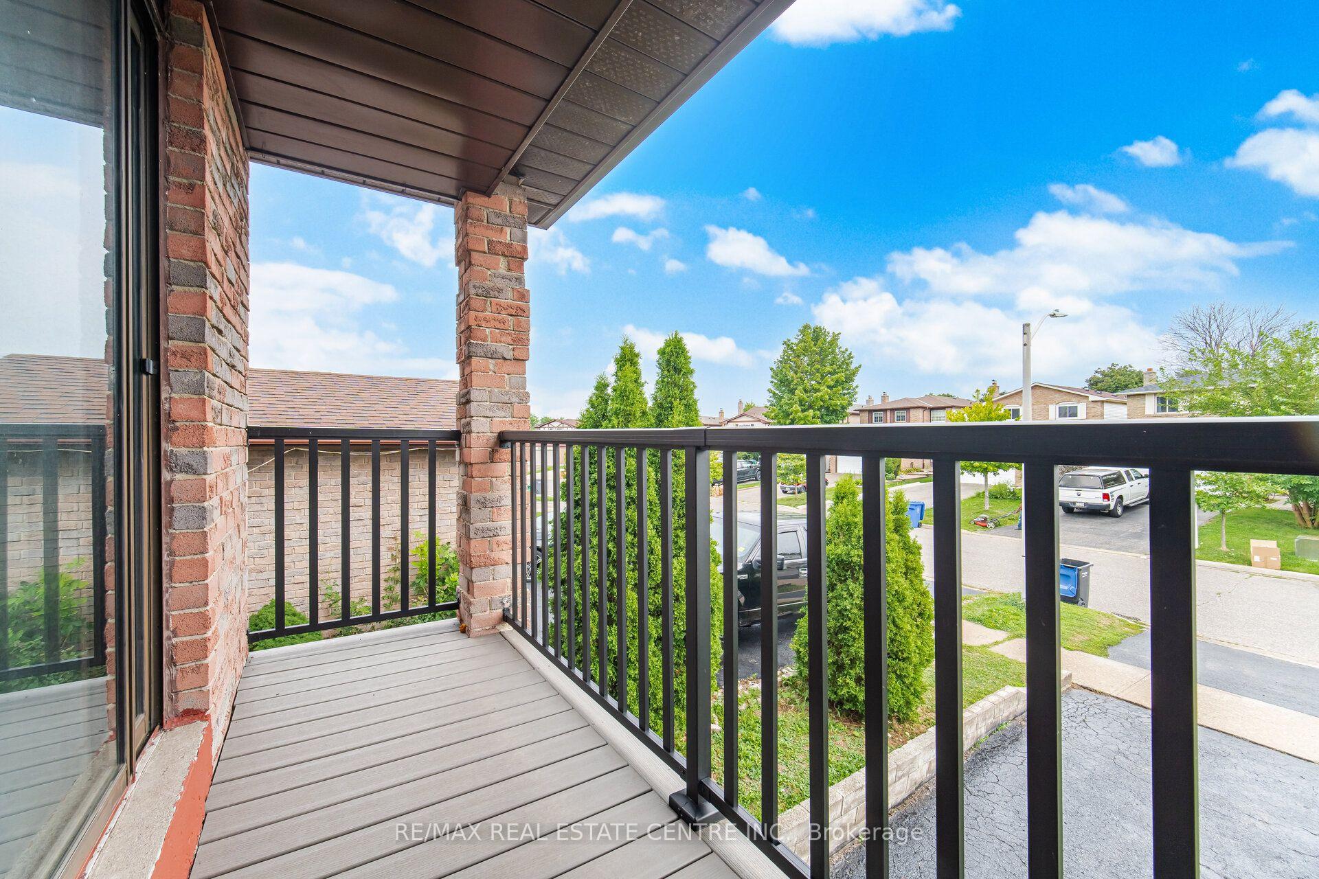 Photo 40 of 13 Dafoe Crescent, Brampton, Fletcher's West — HOMEH