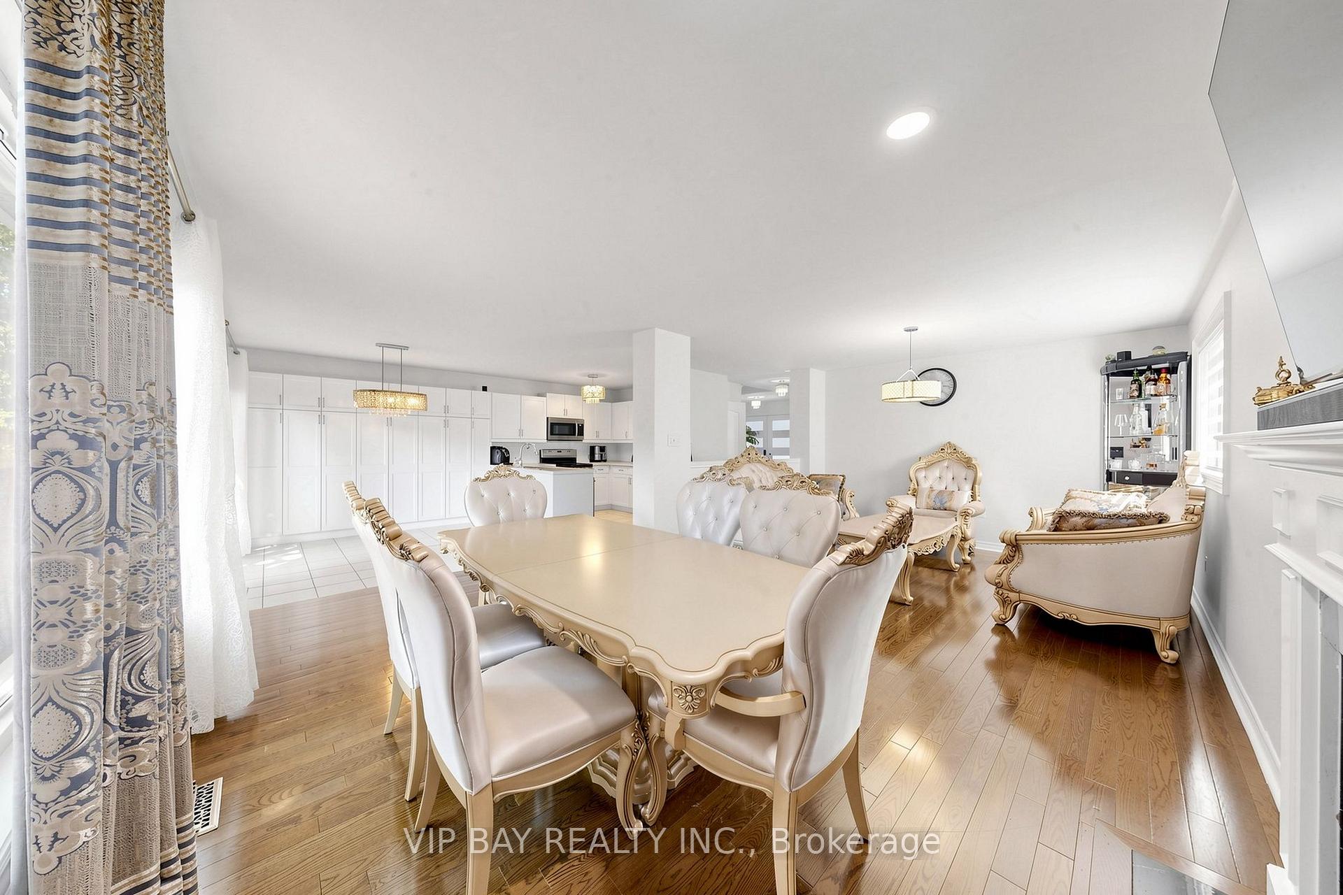 Photo 8 of 77 Amberview Drive, Georgina, Keswick South — HOMEH