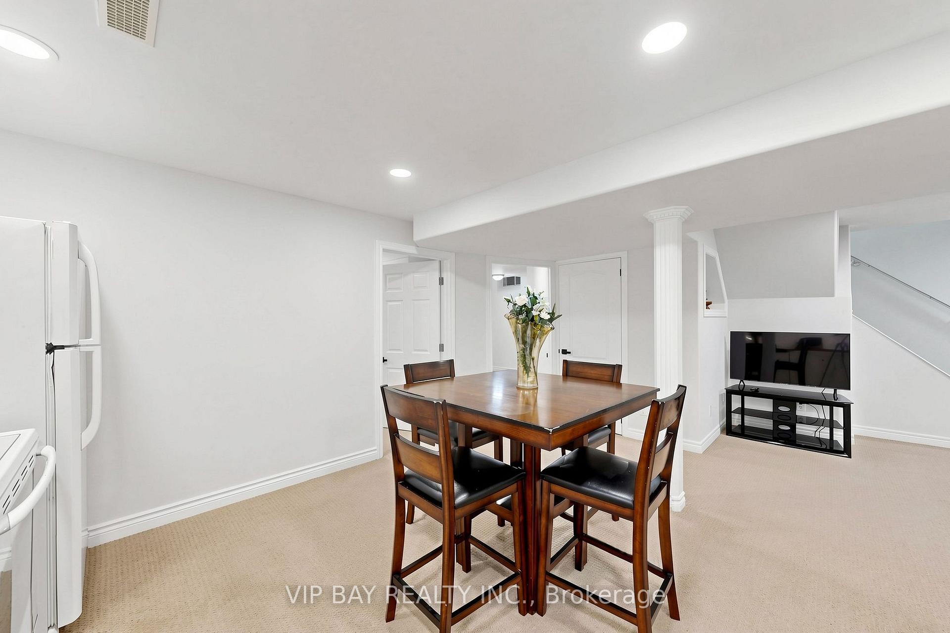 Photo 35 of 77 Amberview Drive, Georgina, Keswick South — HOMEH
