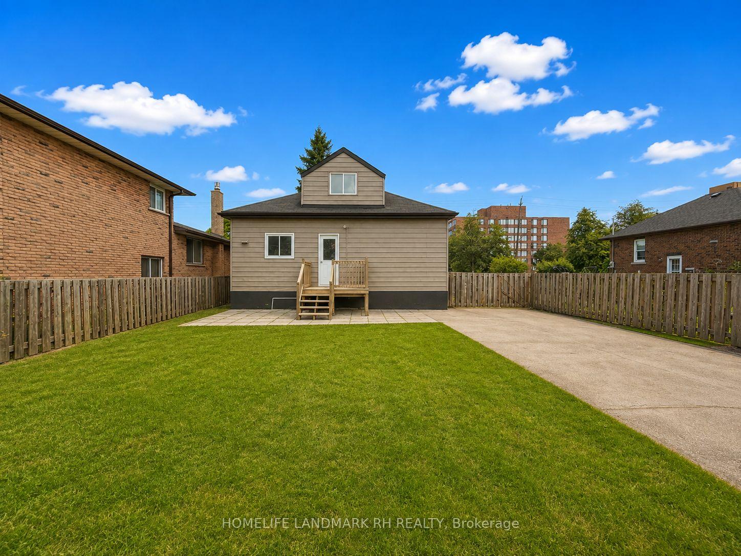 Photo 10 of 217 Limeridge Road W, Hamilton, Rolston — HOMEH